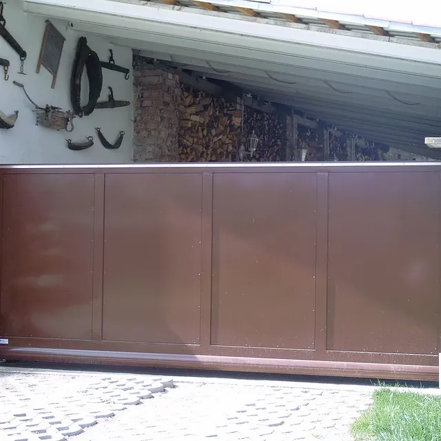 Referenzen von Metallbau Preißer & Söhne aus Mücheln/ G. - Toranlagen Bild 13