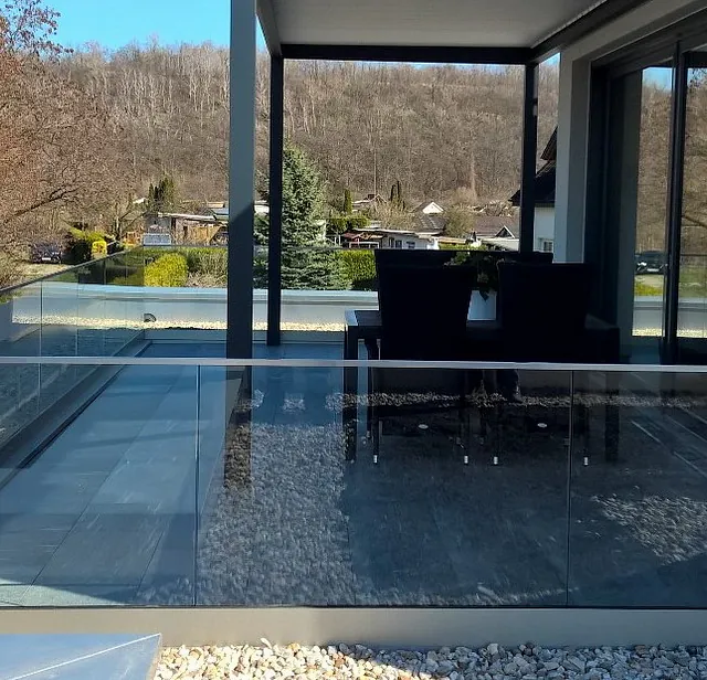 Referenzen von Metallbau Preißer & Söhne aus Mücheln/ G. - Balkon- und Terrassenverkleidung Bild 22