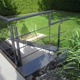 Referenzen von Metallbau Preißer & Söhne aus Mücheln/ G. - Treppengeländer Bild 18