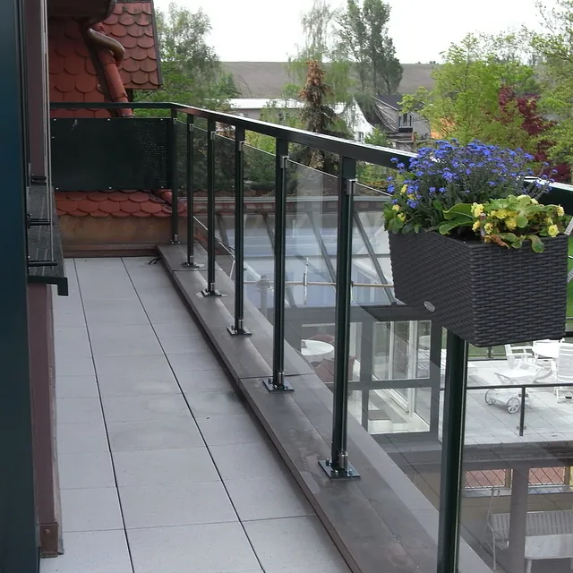 Referenzen von Metallbau Preißer & Söhne aus Mücheln/ G. - Balkon- und Terrassenverkleidung Bild 13