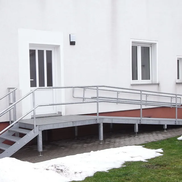 Referenzen von Metallbau Preißer & Söhne aus Mücheln/ G. - Rampen Bild 11