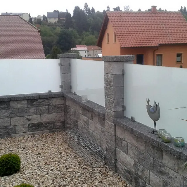 Referenzen von Metallbau Preißer & Söhne aus Mücheln/ G. - Balkon- und Terrassenverkleidung Bild 12
